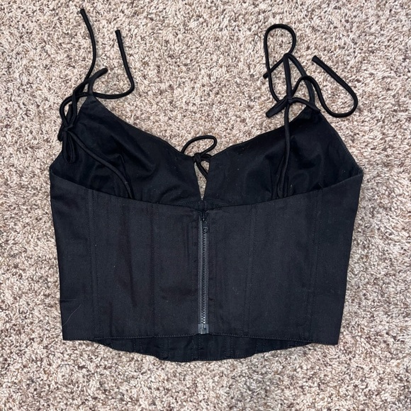 White Fox Boutique “Go All Out” Top - Picture 3 of 3